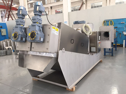 Spiral Sludge Dewatering Screw Press Machine 150kg/H